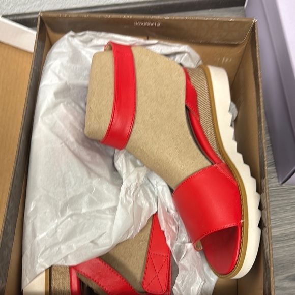 Giani Bernini Women's Constancia Memory Foam Ankle Strap Wedge Sandals - Picture 2 of 7